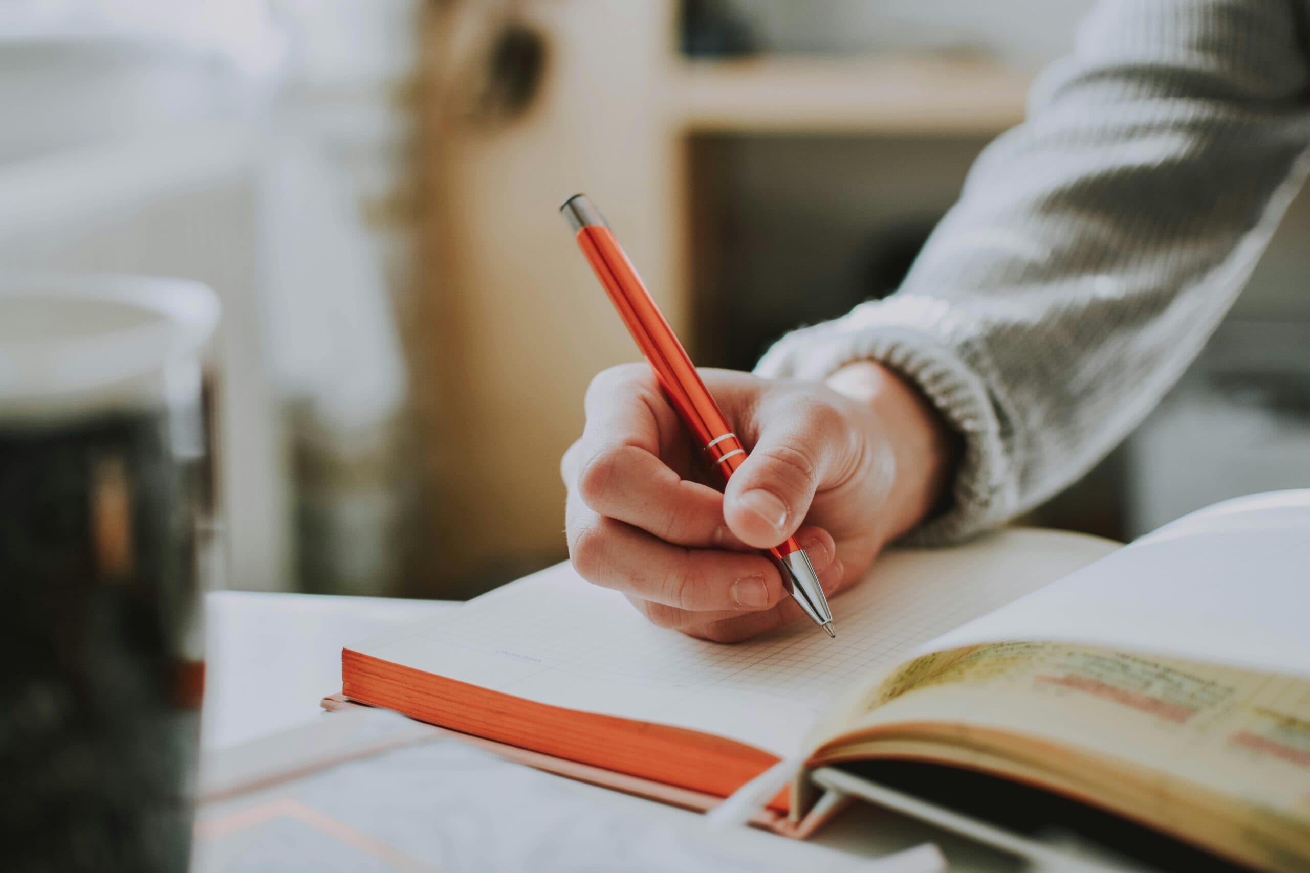 How to Pass Functional Skills English Level 2 – Tips & Study Plan